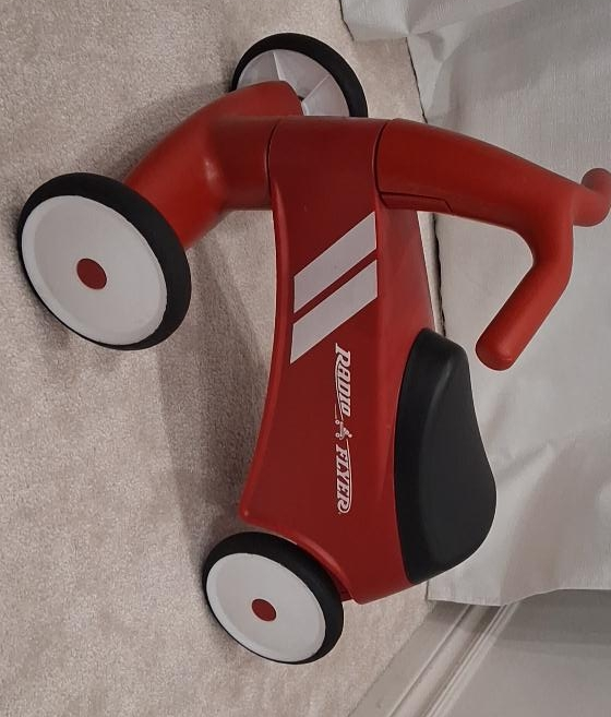 Radio Flyer Glide & Go Balance Bike thumbnail