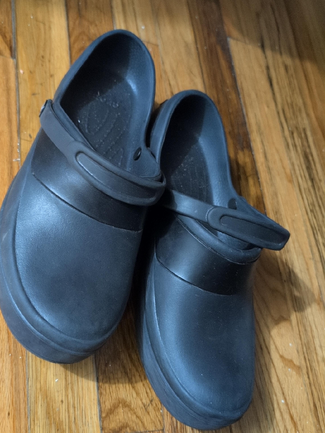 Black Crocs Clogs thumbnail