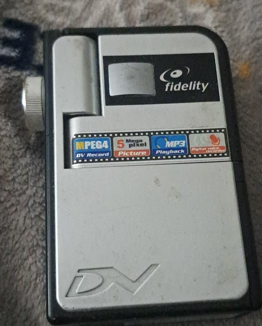 Fidelity 5 Mega Pixel Digital Voice Recorder