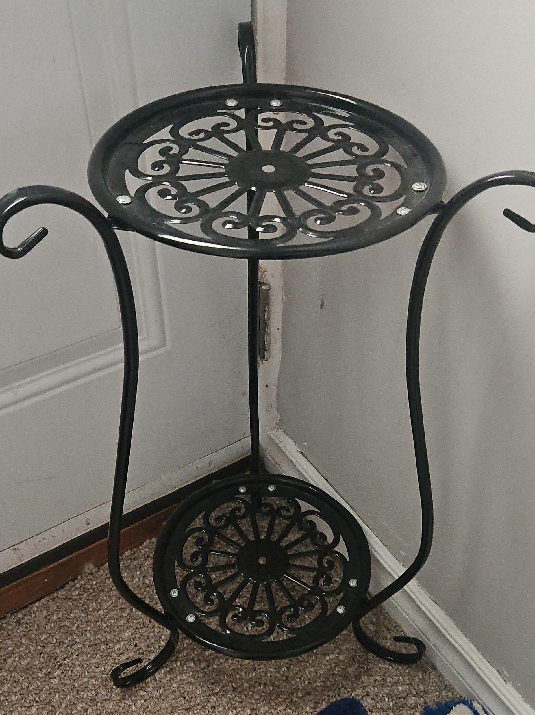 Black Metal Plant Stand thumbnail
