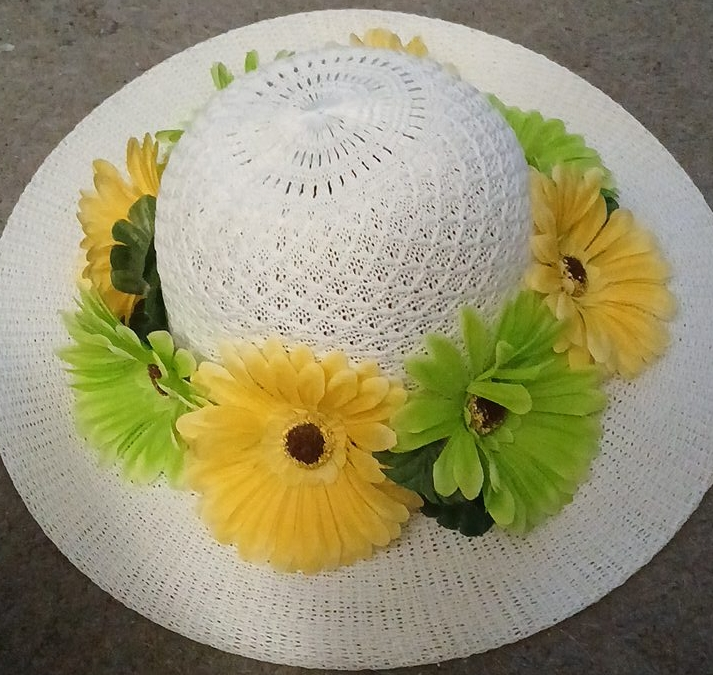 White Sun Hat with Flowers thumbnail