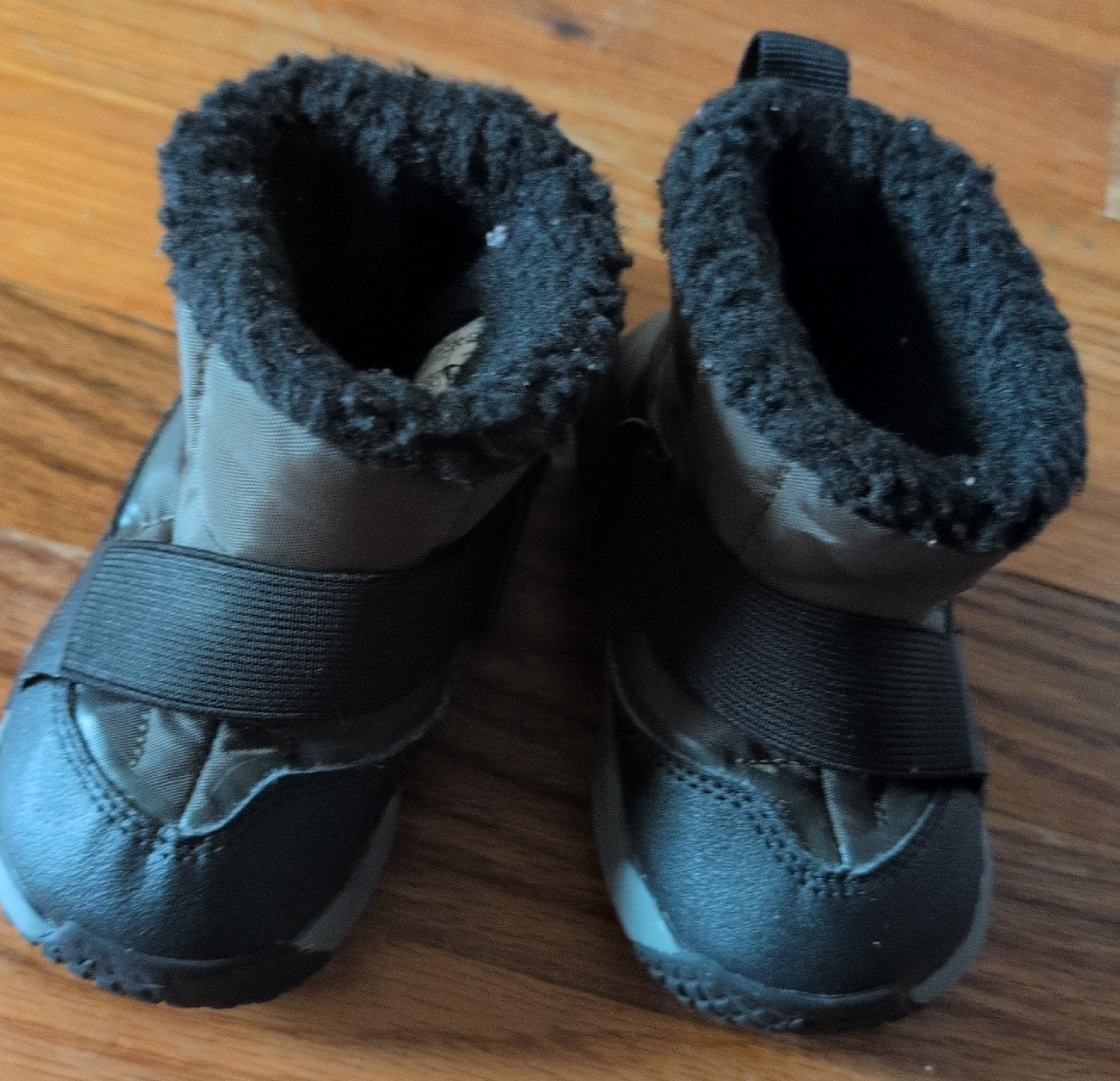 Nike Toddler Winter Boots Size 5 thumbnail