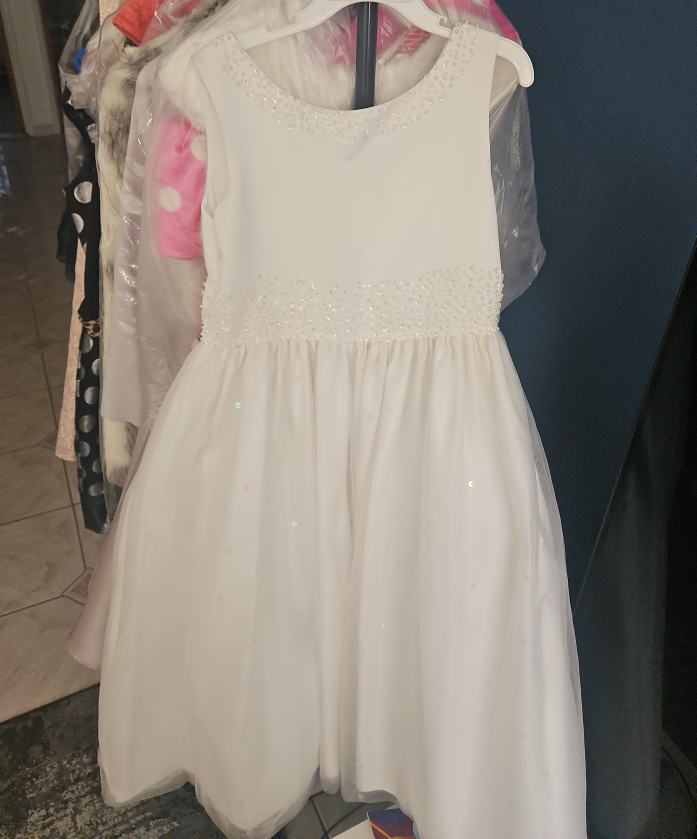 Cinderella White Dress Size 8 thumbnail