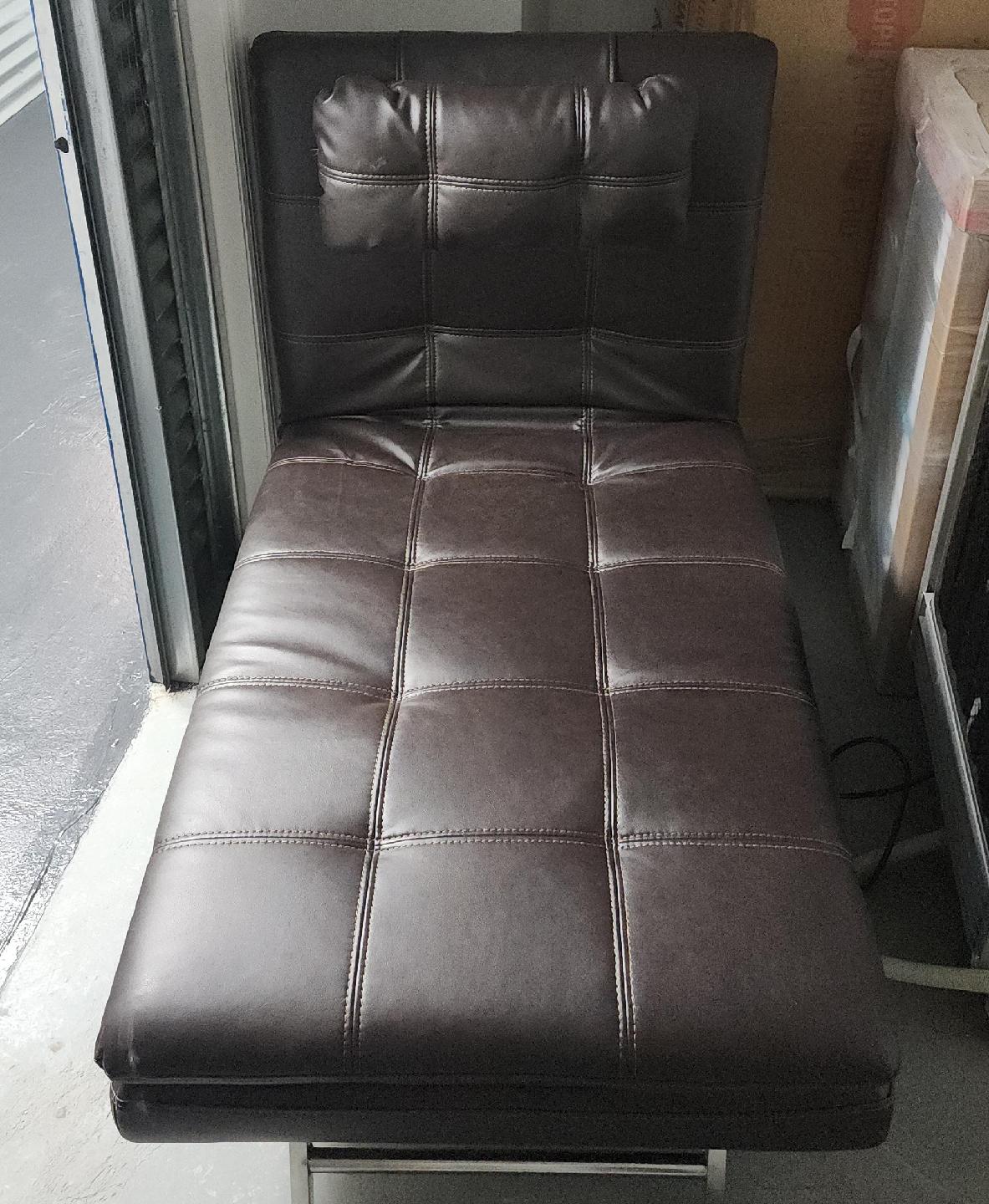 Brown Leather Chaise Lounge thumbnail