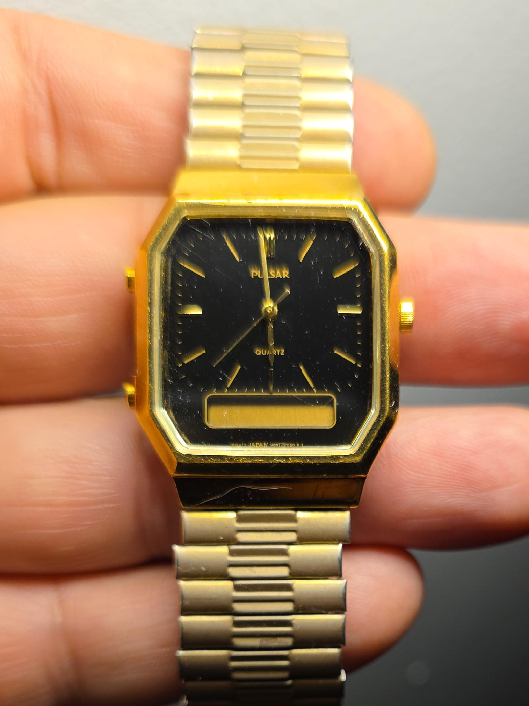 Pulsar Quartz Gold Watch thumbnail