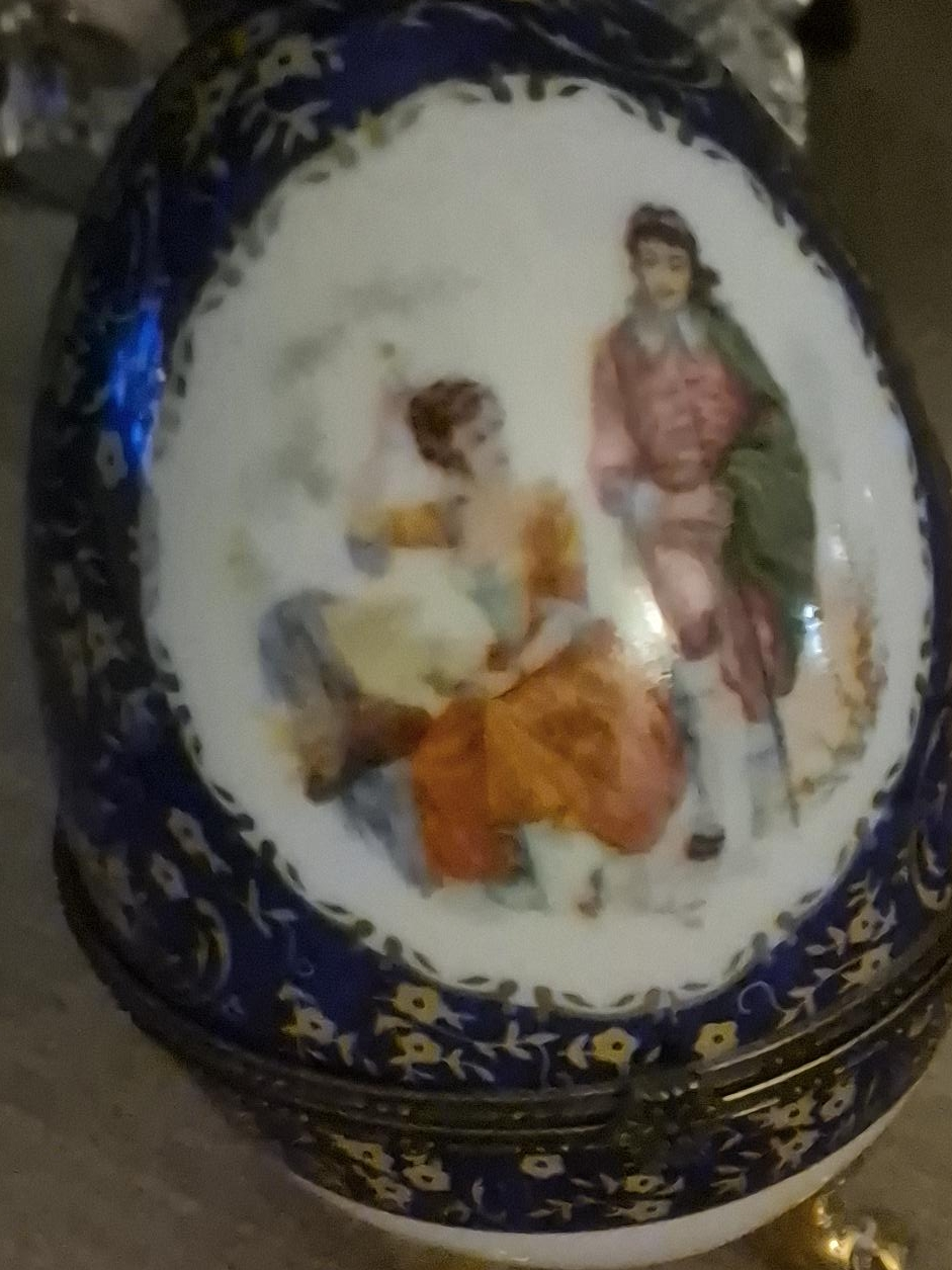 Vintage Decorative Egg Trinket Box thumbnail