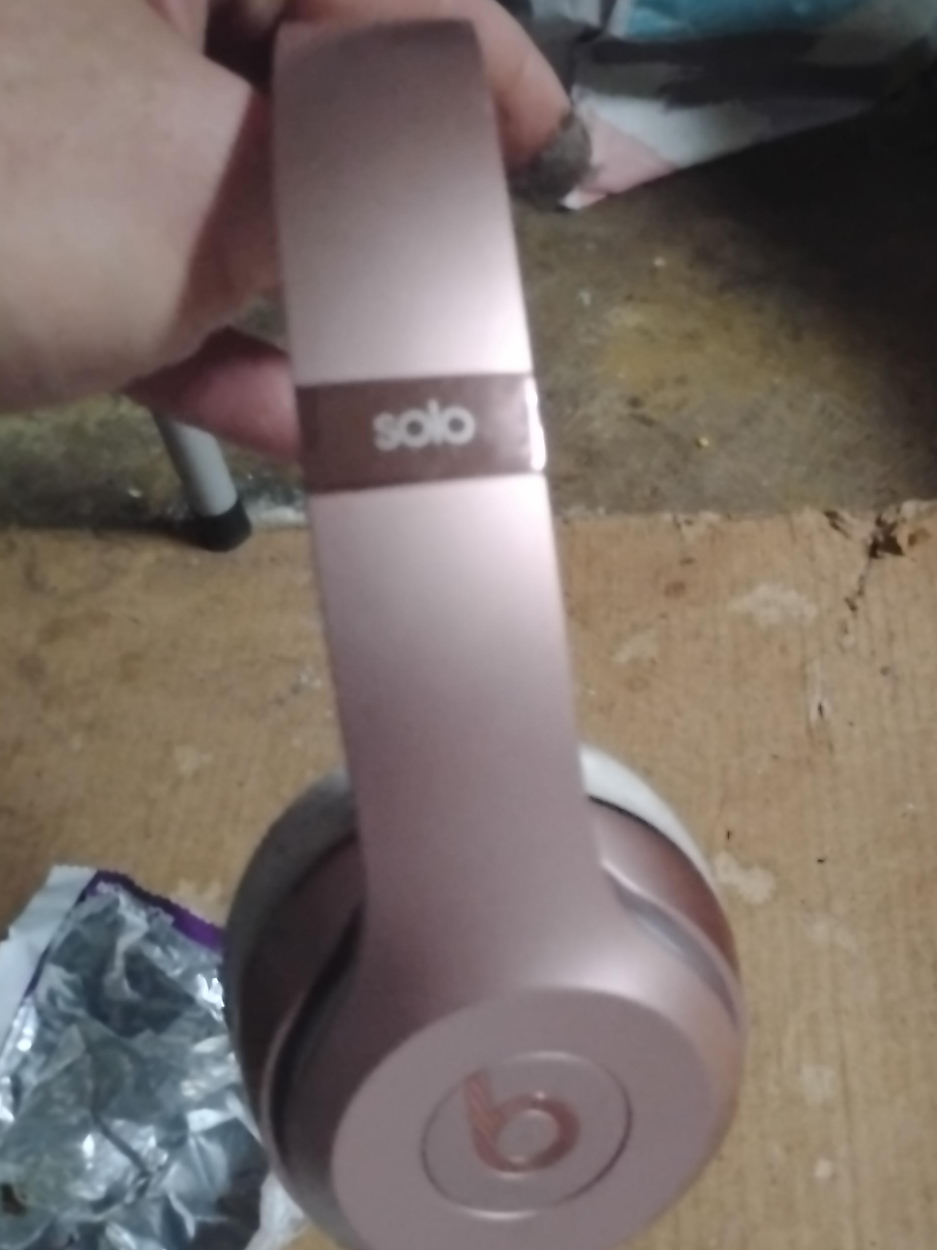Beats Solo Rose Gold Headphones thumbnail