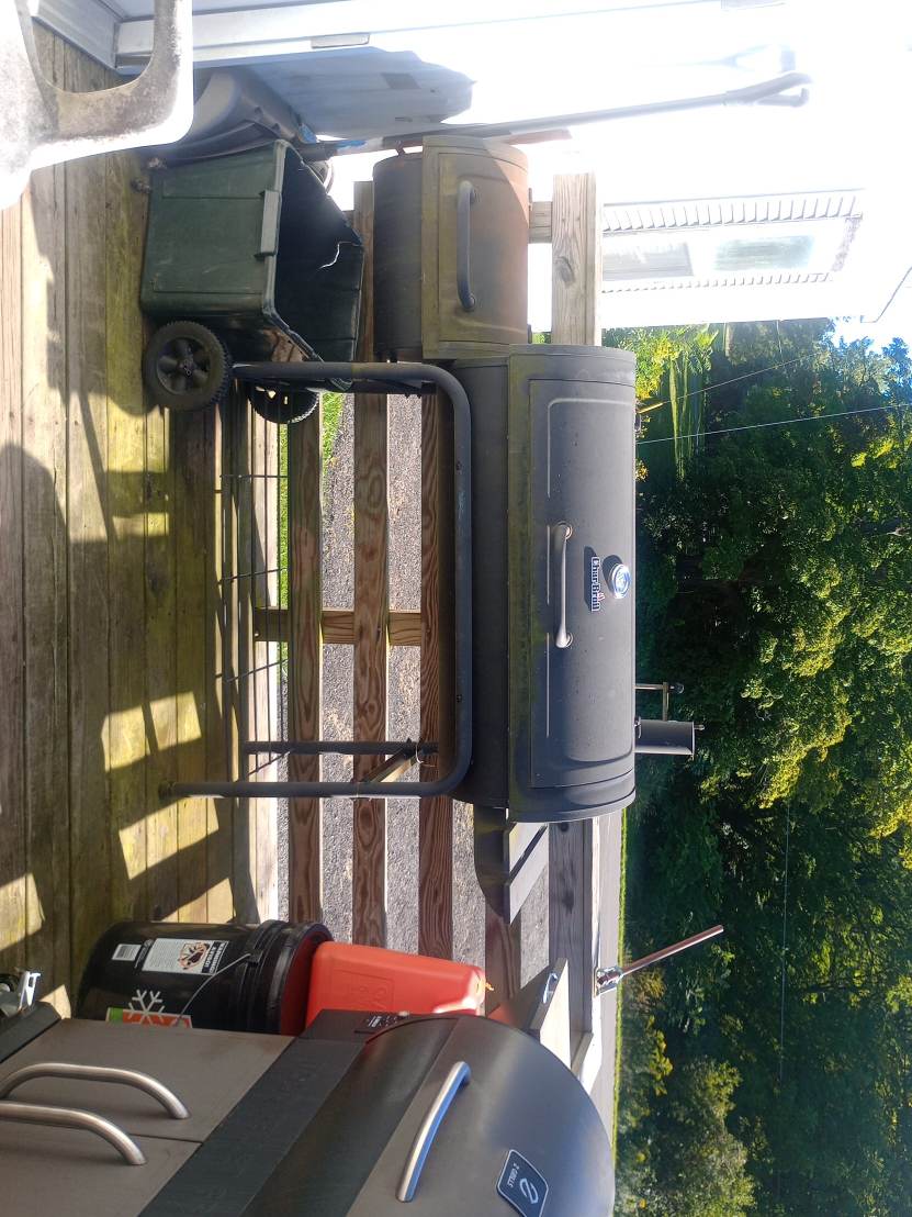 Char-Broil Smoker Grill