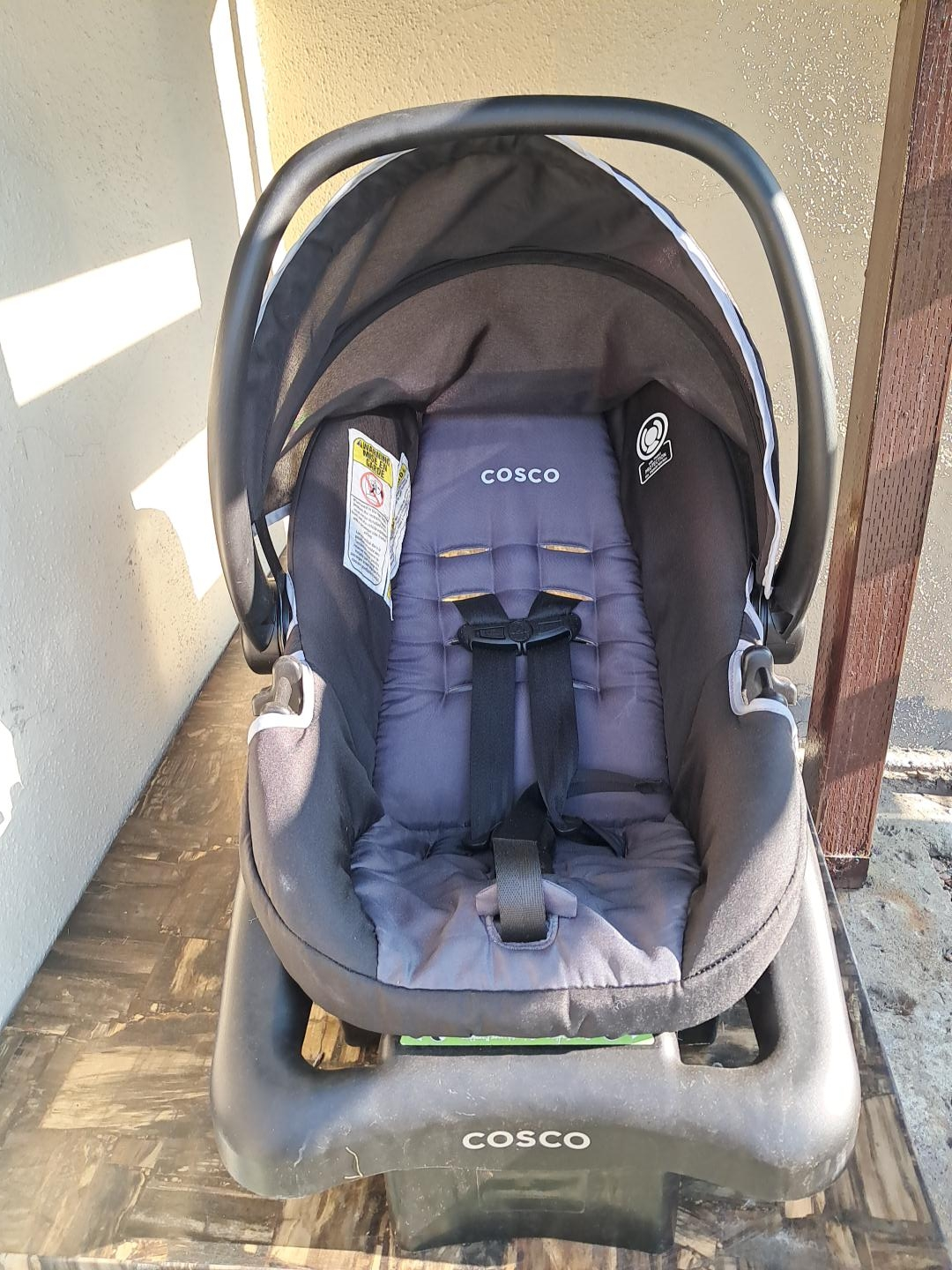 Cosco Infant Car Seat thumbnail