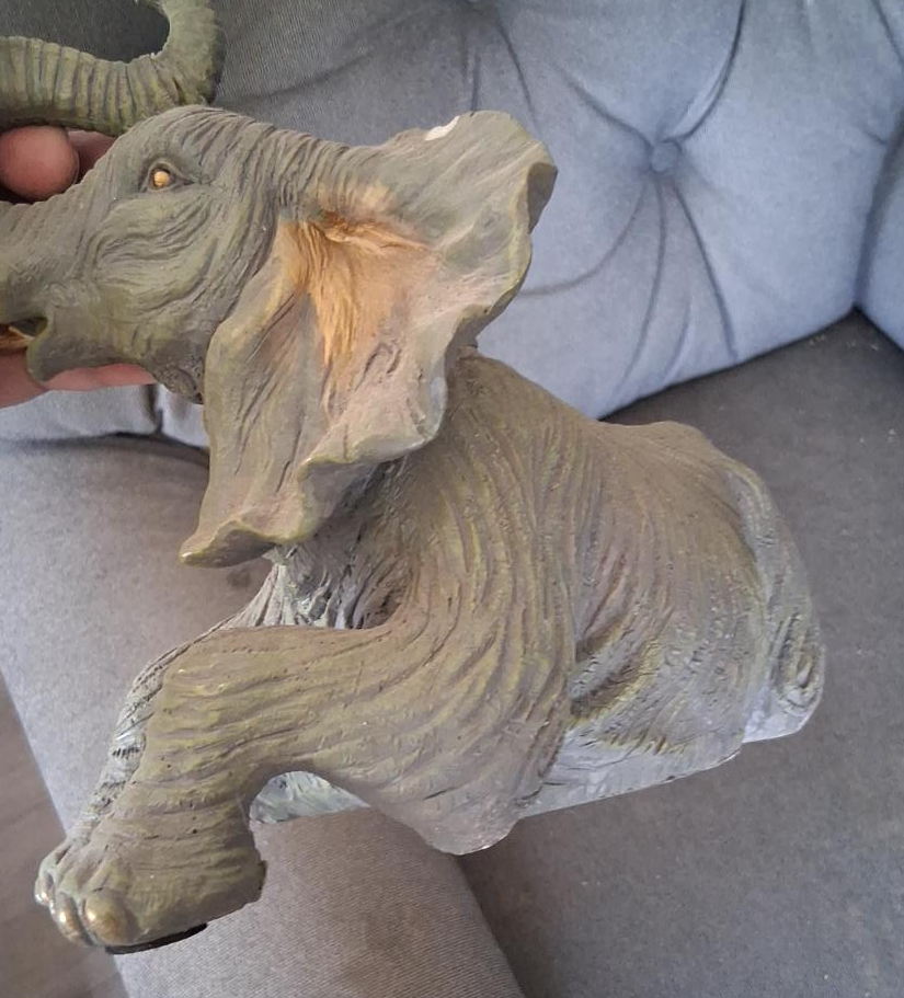 Elephant Statue thumbnail