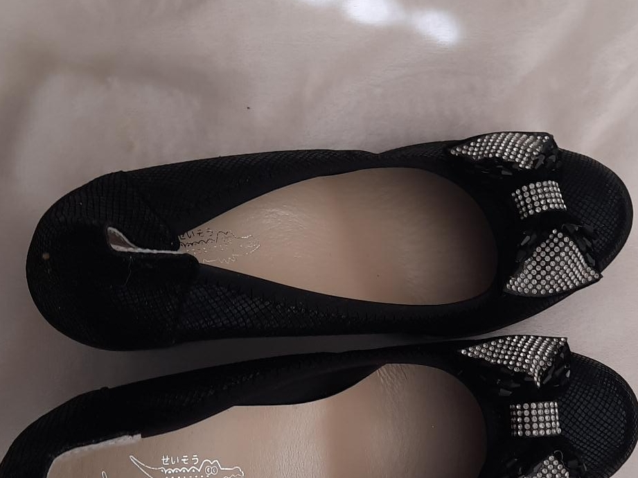 Black Ballet Flats with Bow Detail