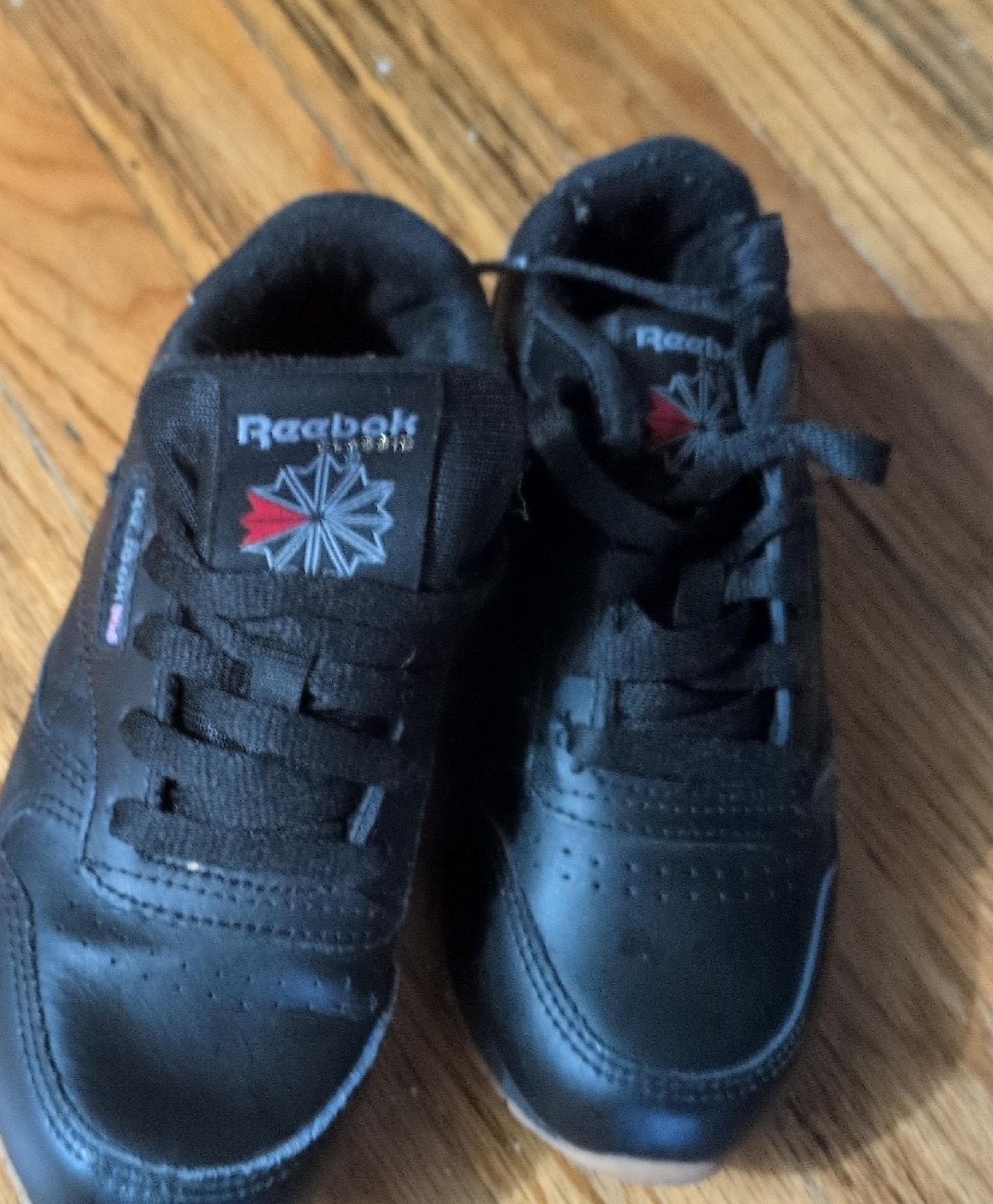 Reebok Classic Black Sneakers thumbnail