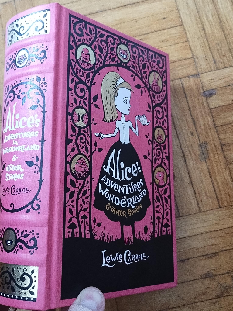 Alice's Adventures in Wonderland & Other Stories image indicator(1)