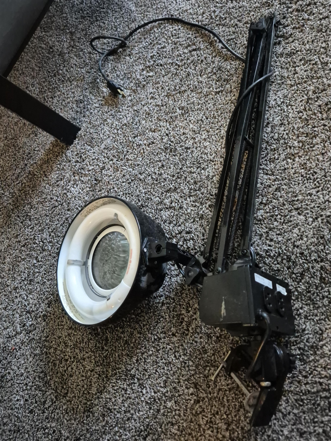Magnifying Lamp thumbnail