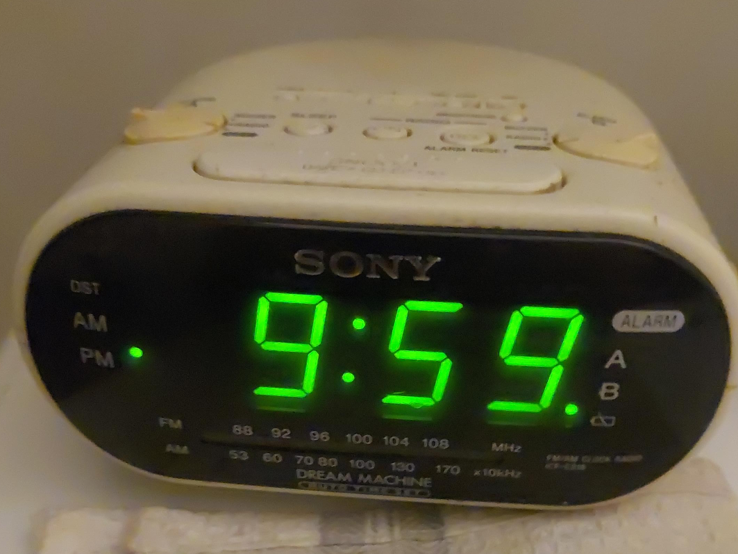 Sony Dream Machine Digital Alarm Clock thumbnail