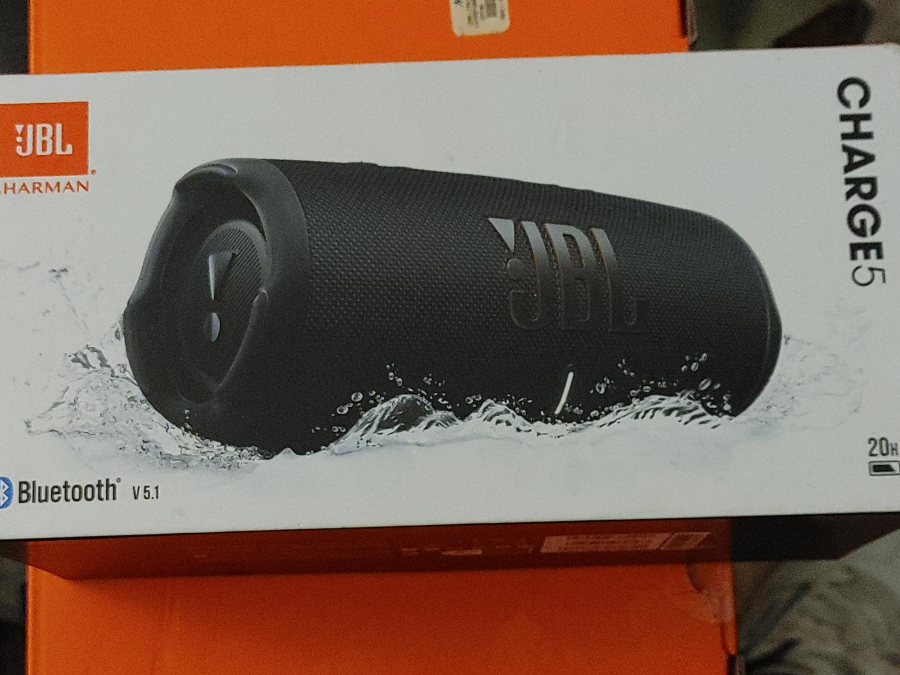 JBL Charge 5 Bluetooth Speaker - Black image indicator(1)