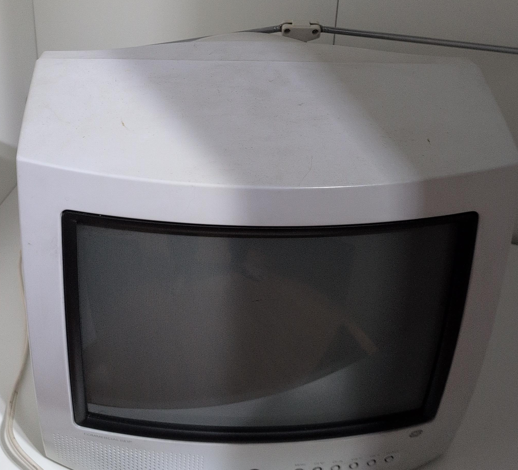 Commercial Skip CRT TV - Retro Gaming image indicator(1)