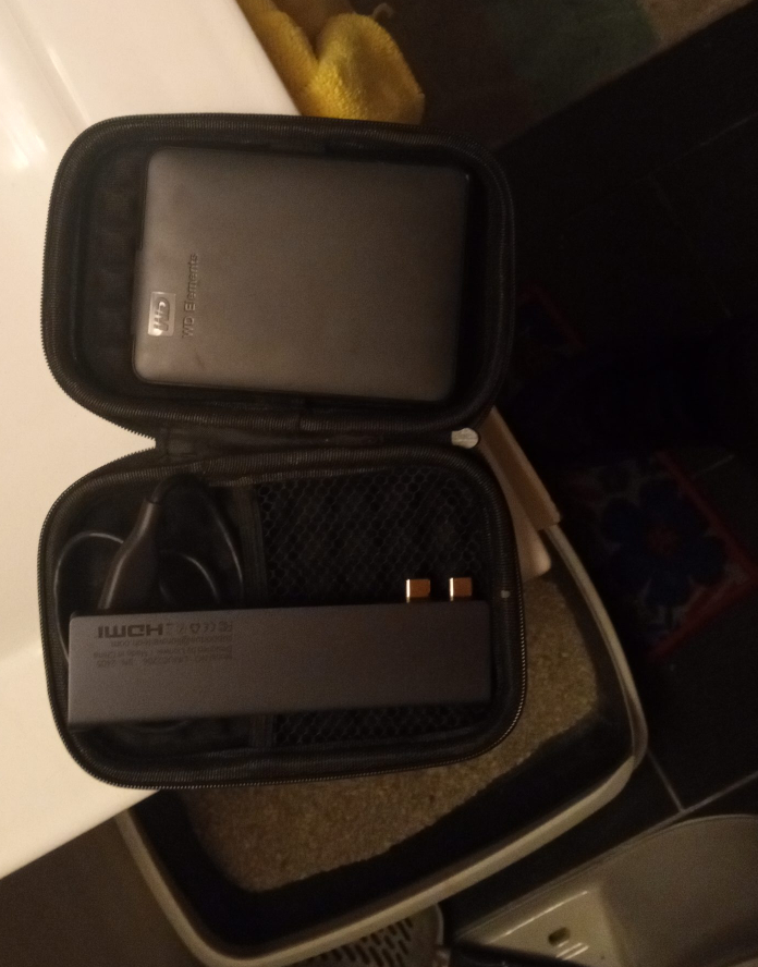 WD Elements Hard Drive & IWCH HDMI Adapter thumbnail