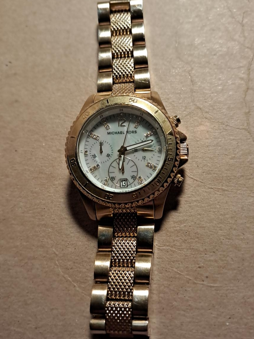 Michael Kors Gold Watch thumbnail