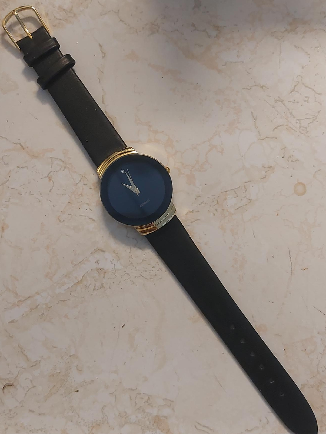 Elegant Quartz Watch - Black & Gold thumbnail