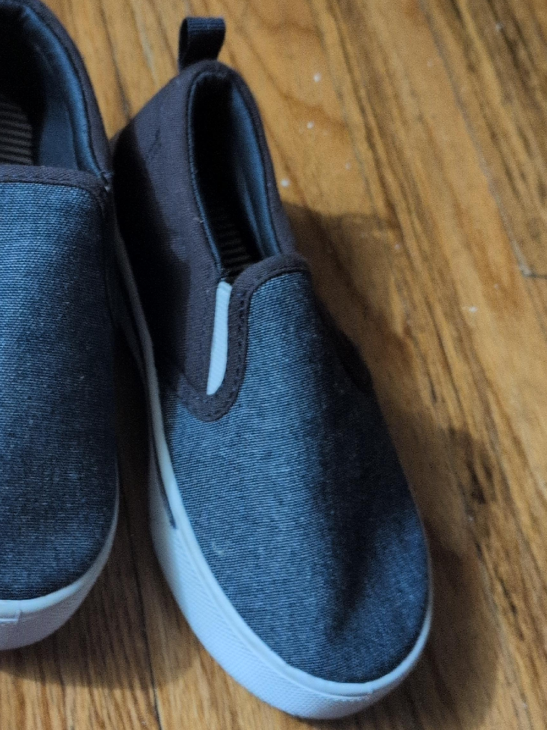 Slip-on Shoes thumbnail