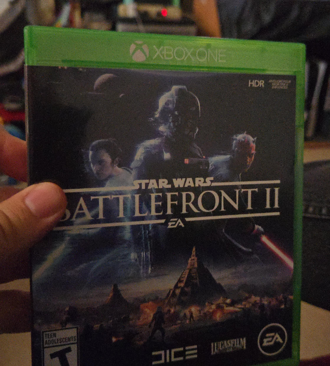 Star Wars Battlefront II for Xbox One thumbnail