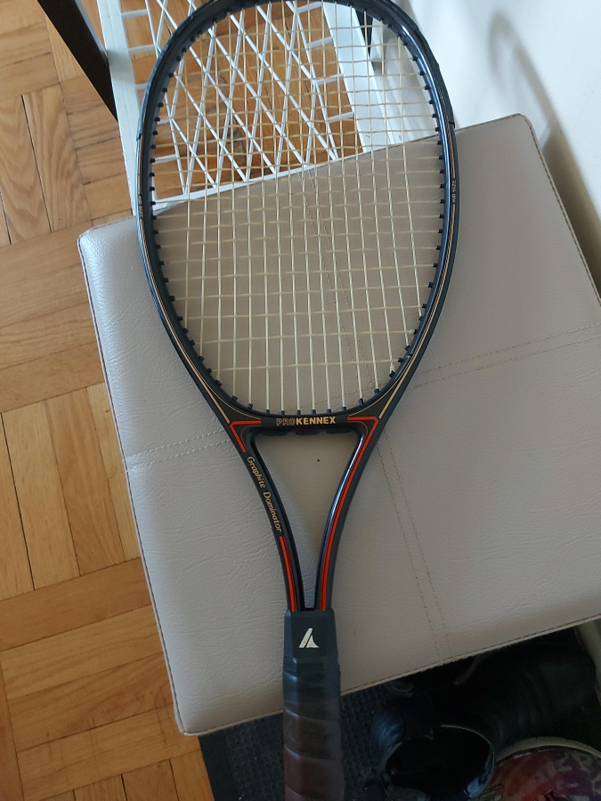 Pro Kennex Graphic Dominator Tennis Racquet