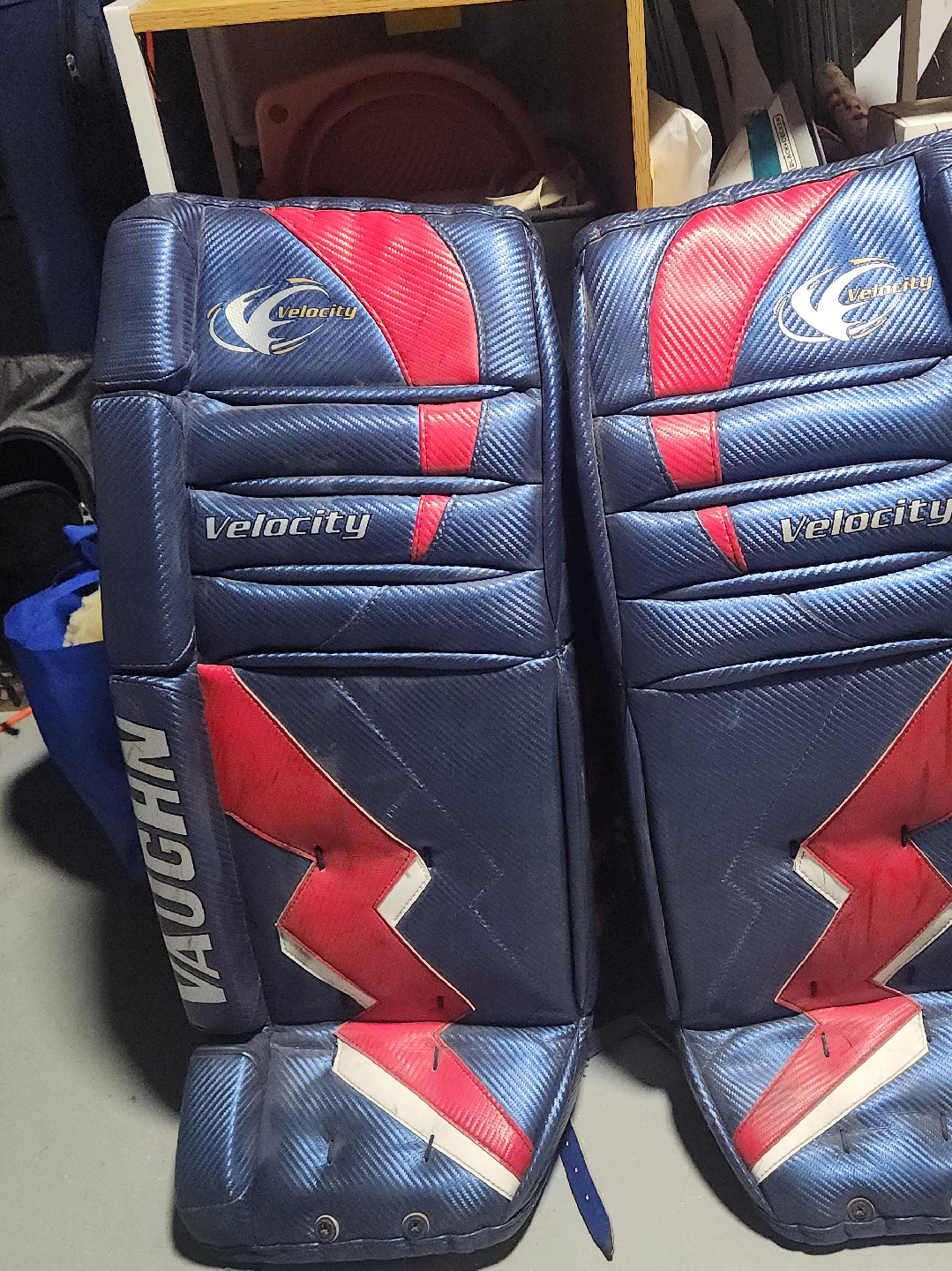 Vaughn Velocity 7000 Hockey Goalie Leg Pads thumbnail