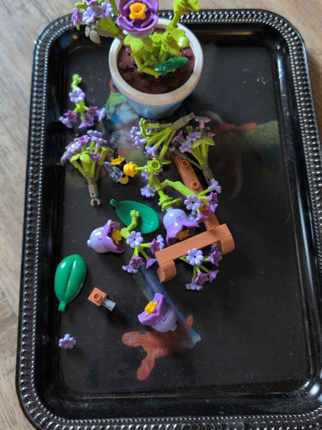 LEGO Flower Pot, Purple thumbnail