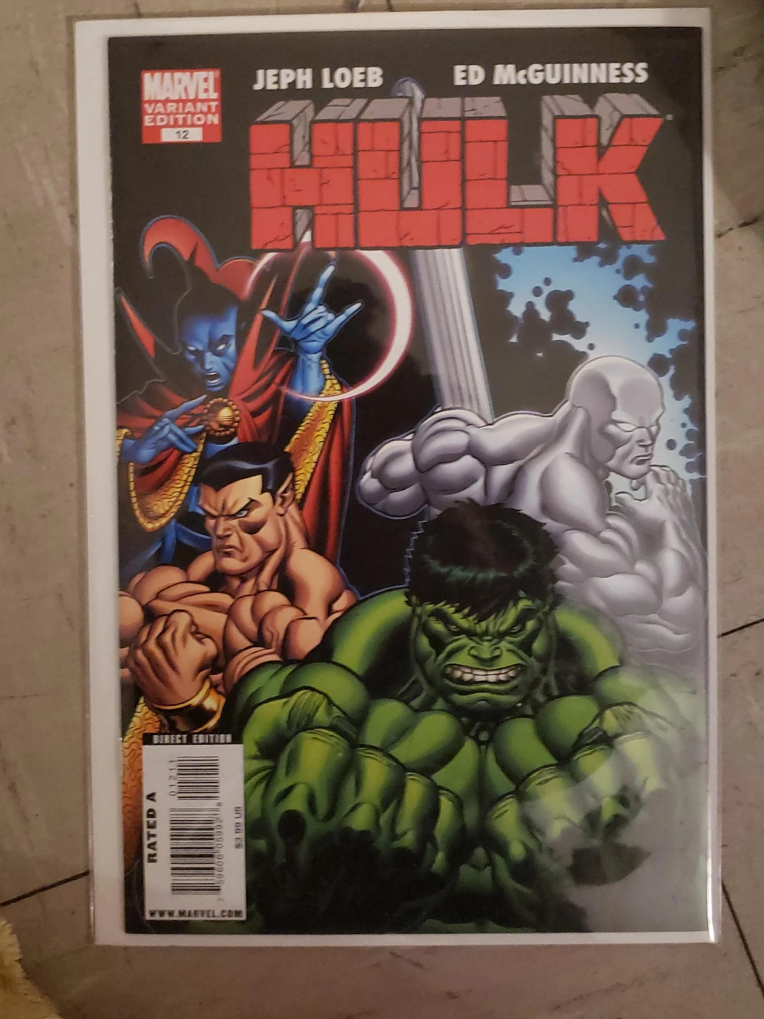 Marvel Hulk Comic Book - Jeph Loeb, Ed McGuinness thumbnail