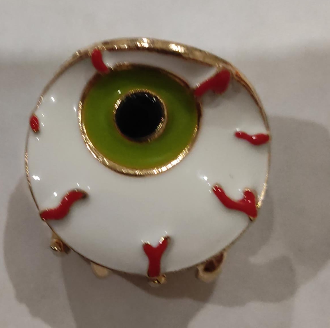 Eyeball Pin hair clutcher