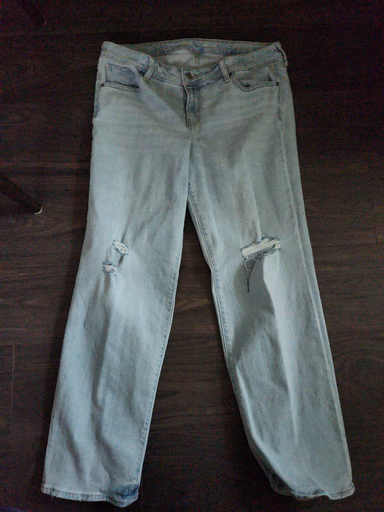Light Wash Ripped Denim Jeans thumbnail