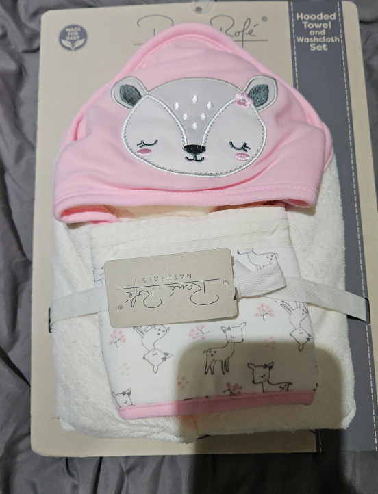 Rene Rofe Hooded Towel & Washcloth Set - NEW thumbnail