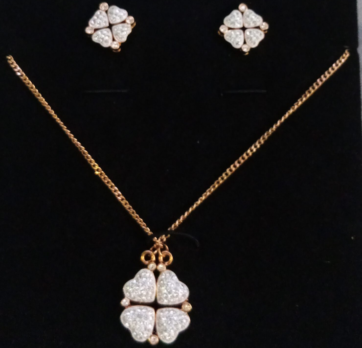 Clover Necklace and Earring Set thumbnail