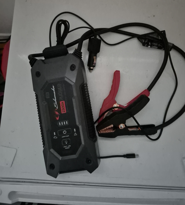 Schumacher 2500A Rugged Jump Starter