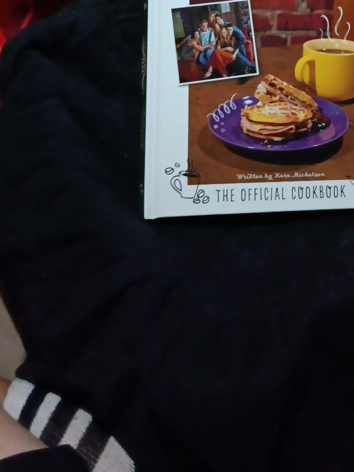 Friends: The Official Cookbook by Kara Mickelson thumbnail