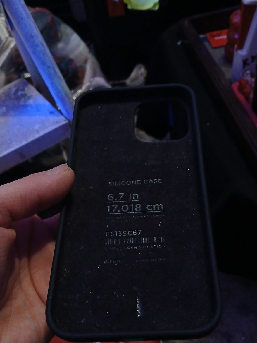 ELAGO - Silicone Case for iPhone 6.7 in" thumbnail