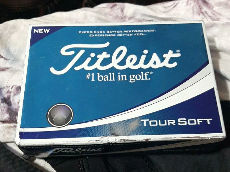 New Titleist Tour Soft Golf Balls image indicator(1)