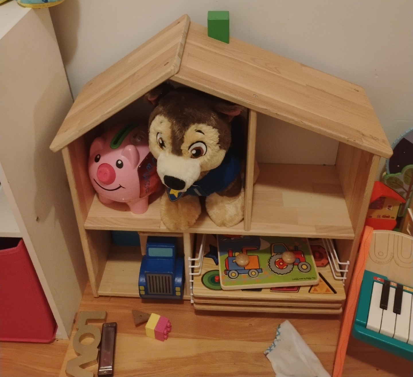 Wooden Dollhouse
