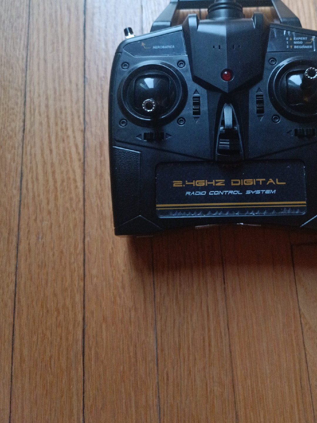2.4GHz Digital Radio Control System thumbnail