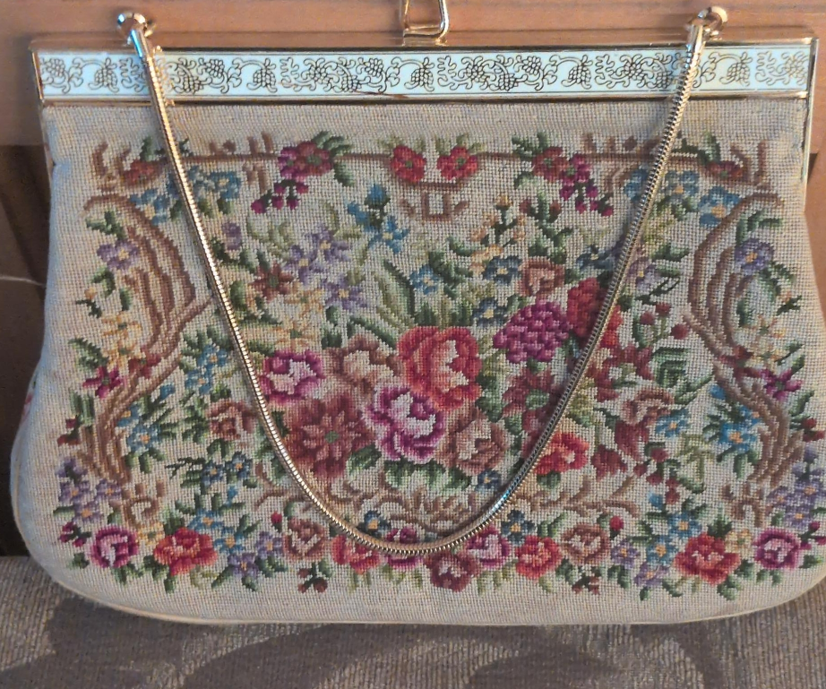 Vintage Floral Tapestry Handbag thumbnail