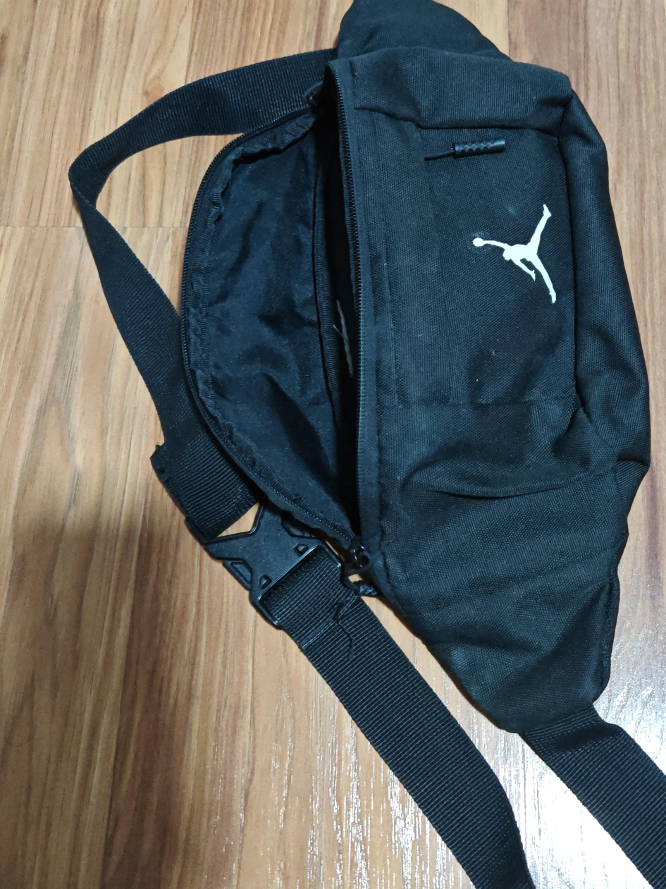 Jordan Black Sling Bag thumbnail