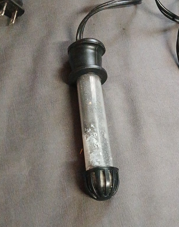 100W Aquarium heater thumbnail