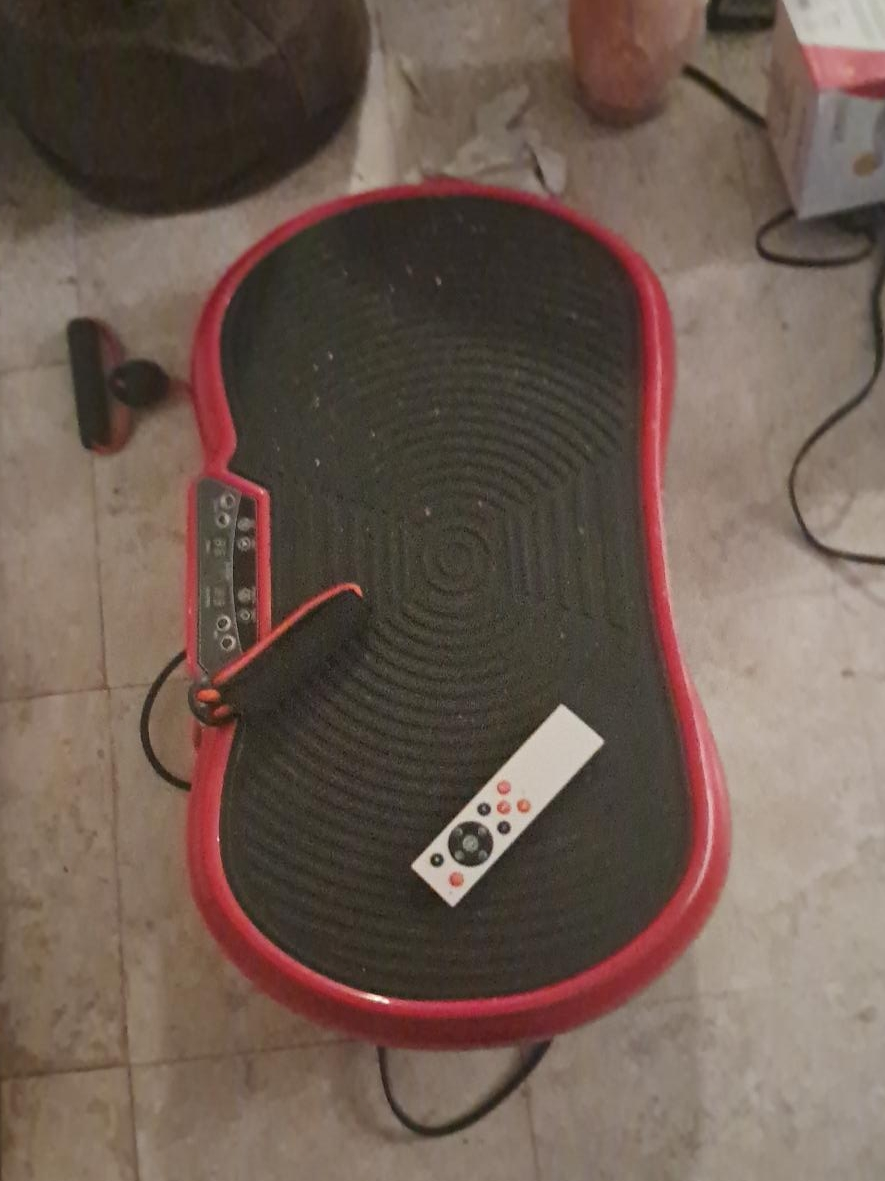 Vibration Plate Exercise Machine