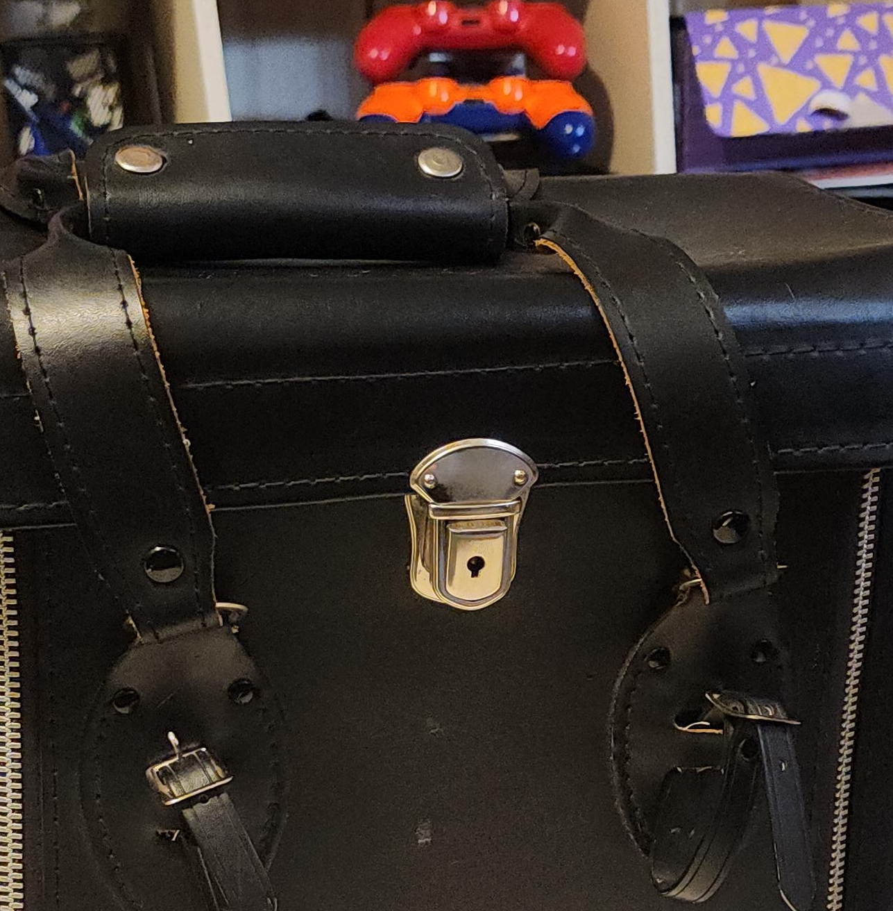 Vintage Black Leather Camera Bag thumbnail