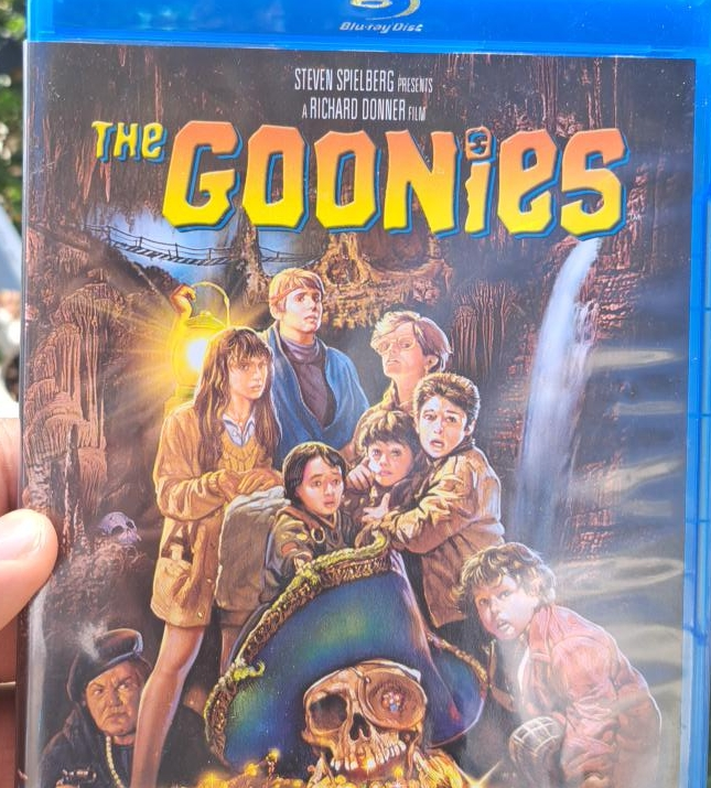 The Goonies Blu-ray Disc thumbnail