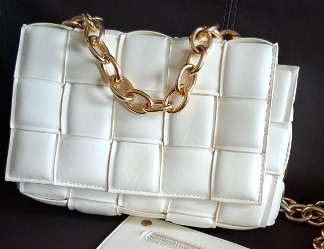 White Woven Chain Bag thumbnail