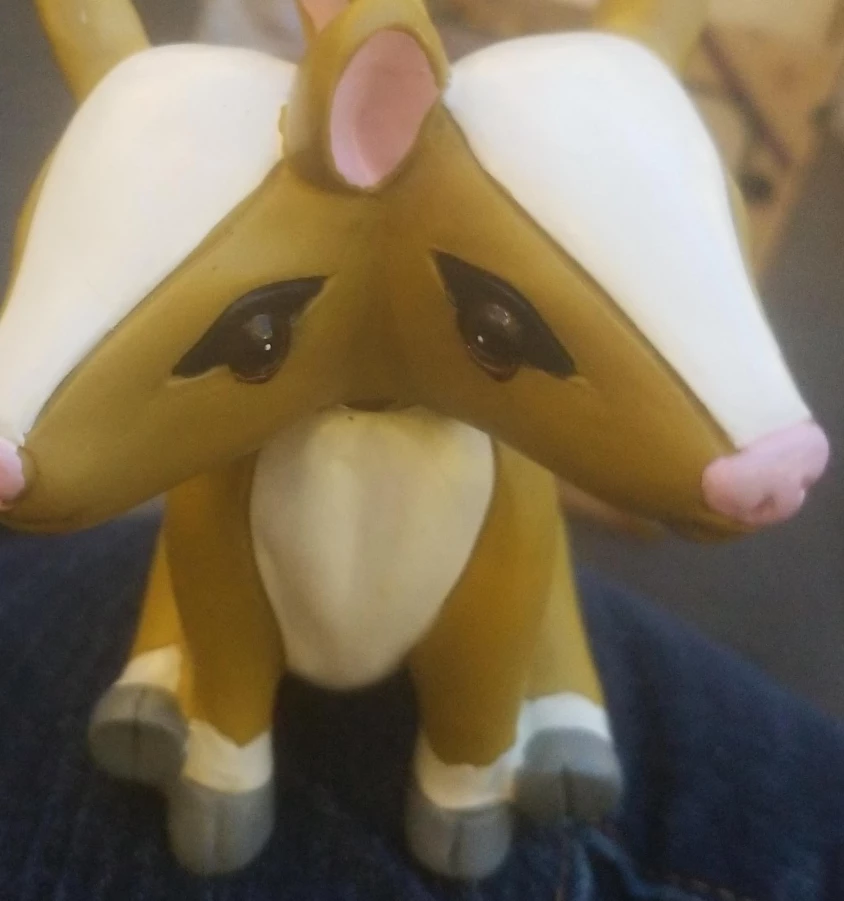 2 headed bobblehead thumbnail