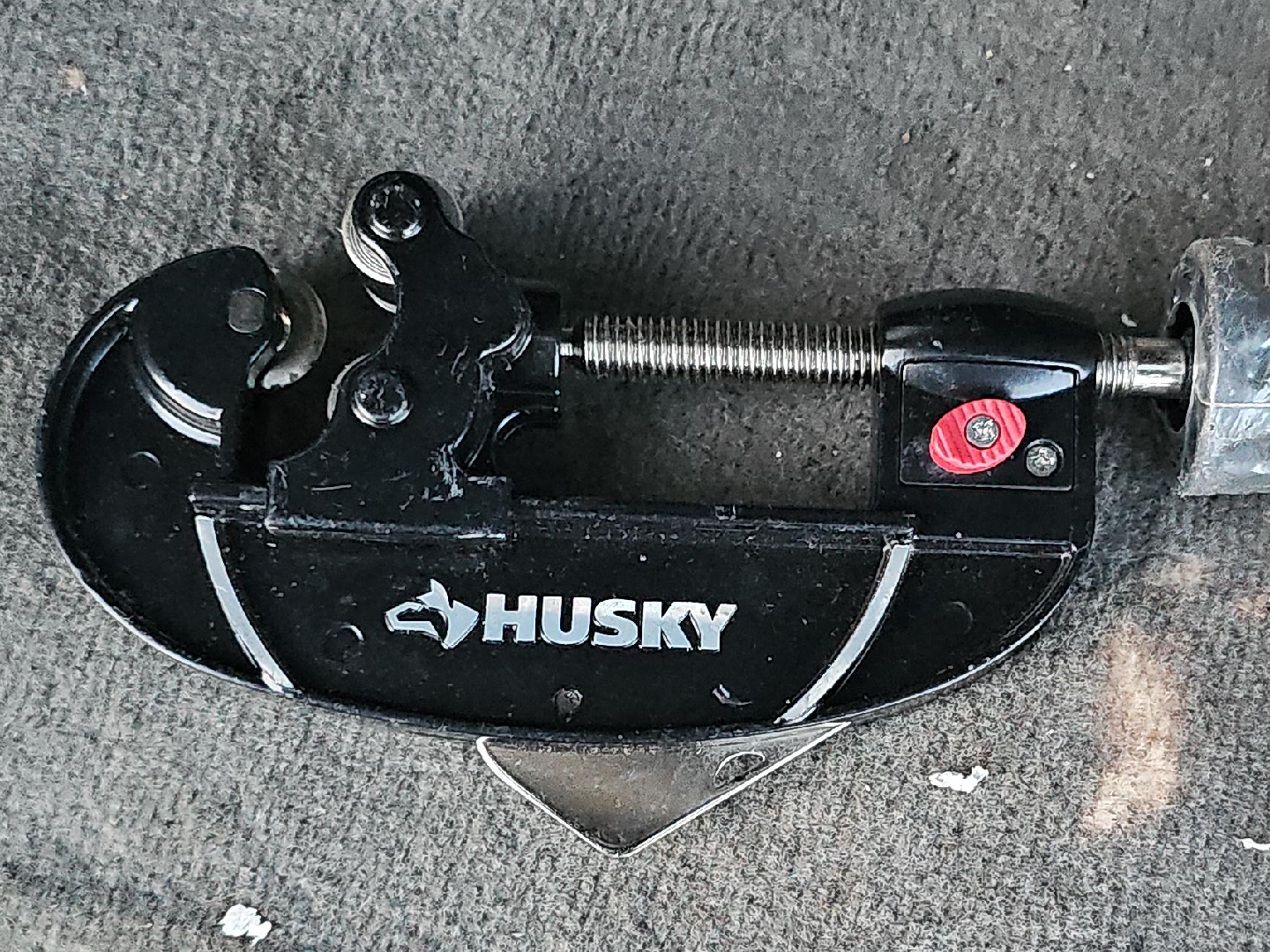 Husky Pipe Cutter thumbnail