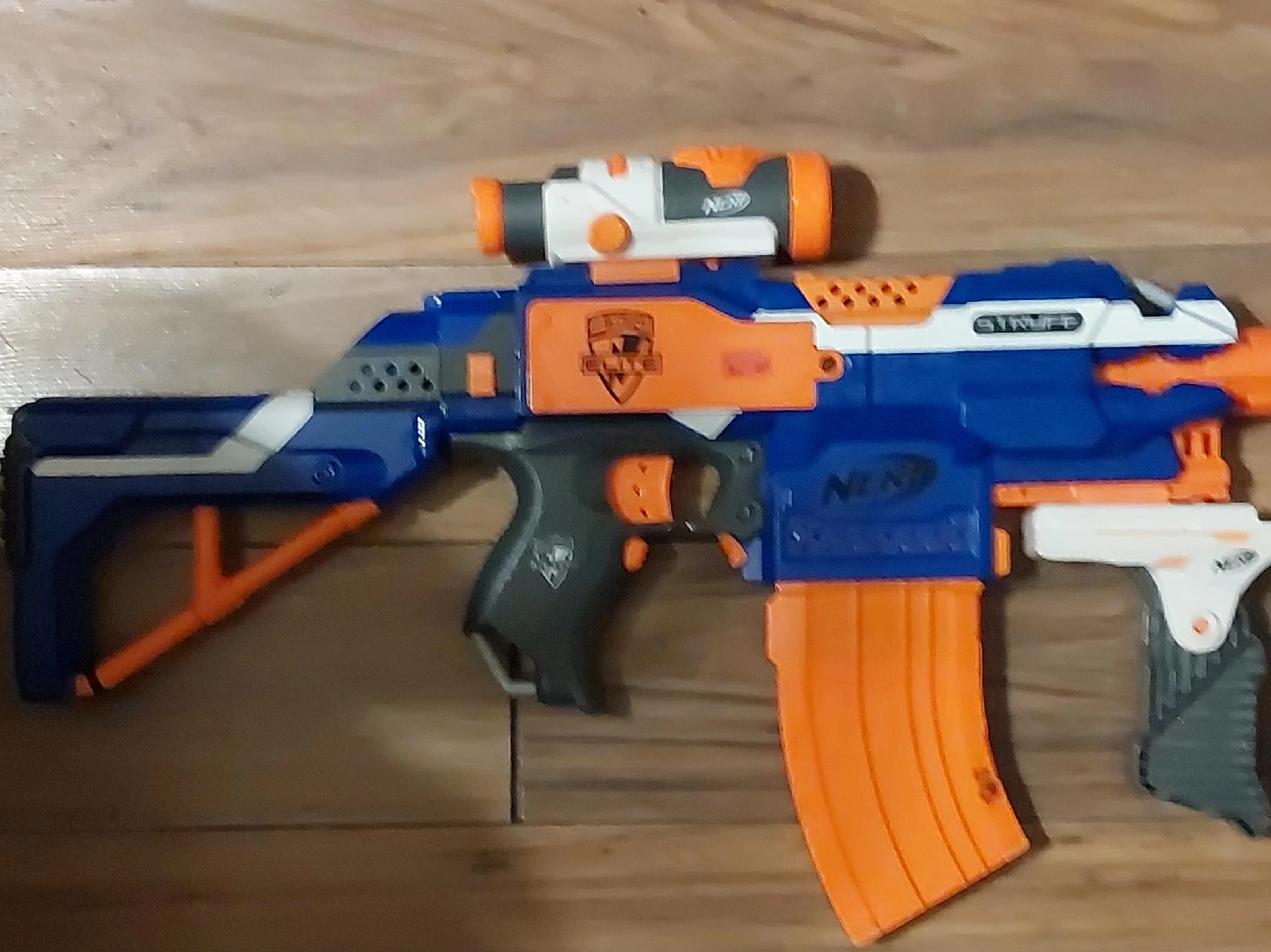 Nerf Elite Stryfe Blaster thumbnail